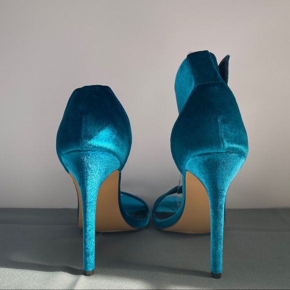 Golden - Picture 5 of 6